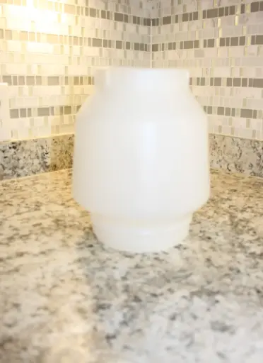 [1783] Screw on Plastic Gallon